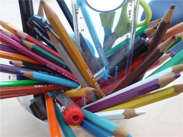 Picture Of Full Pencil Holder